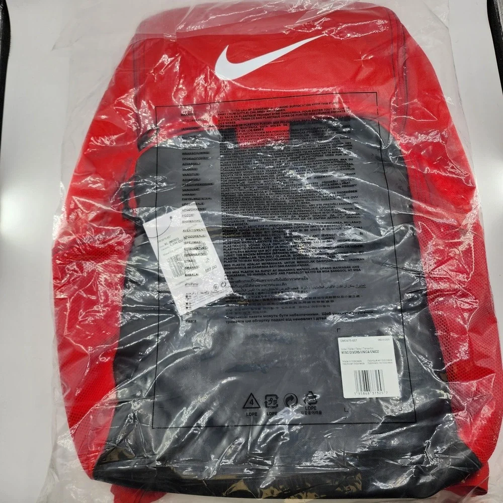 Nike Brasilia 9.5 Backpack University‎ Red Black Padded Straps Laptop Sleeve NEW